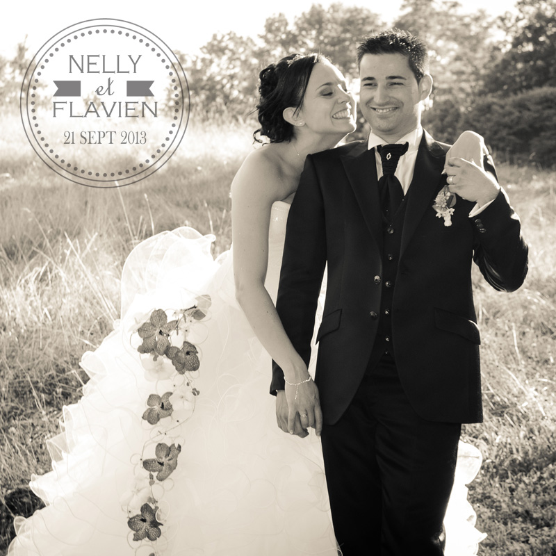 Photographe de mariage à Chambéry : photo de couple dans le parc de Buisson Rond en couverture d album