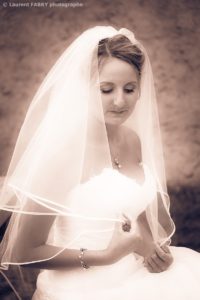 Photographe mariage Savoie : la mariée, photo sépia