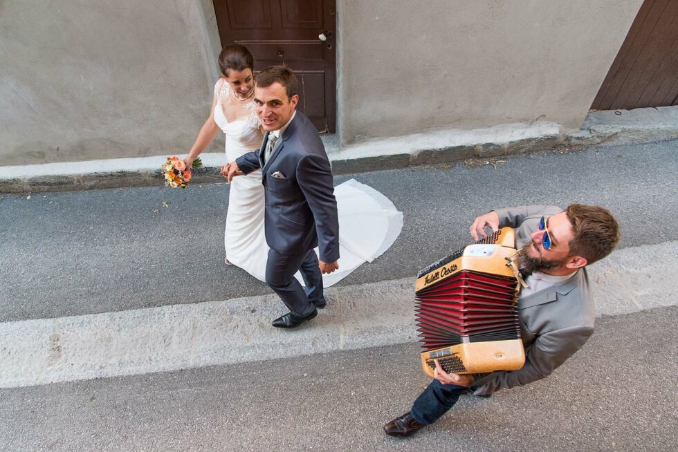 Photographe de mariage à Aigueblanche