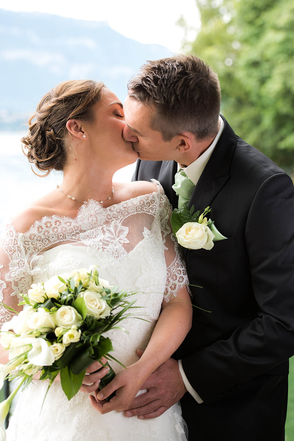 Photographe de mariage au bord du lac du Bourget