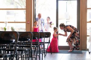 Photographe de mariage dans les Aravis : cérémonie laïque dans la salle Sixtine