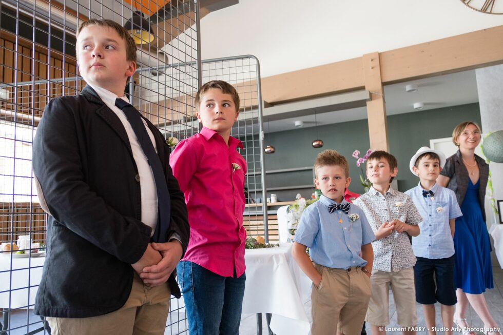 Photographe de mariage dans les Aravis : cérémonie laïque dans la salle Sixtine