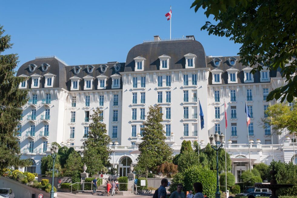Façade de l'Imperial Palace à Annecy