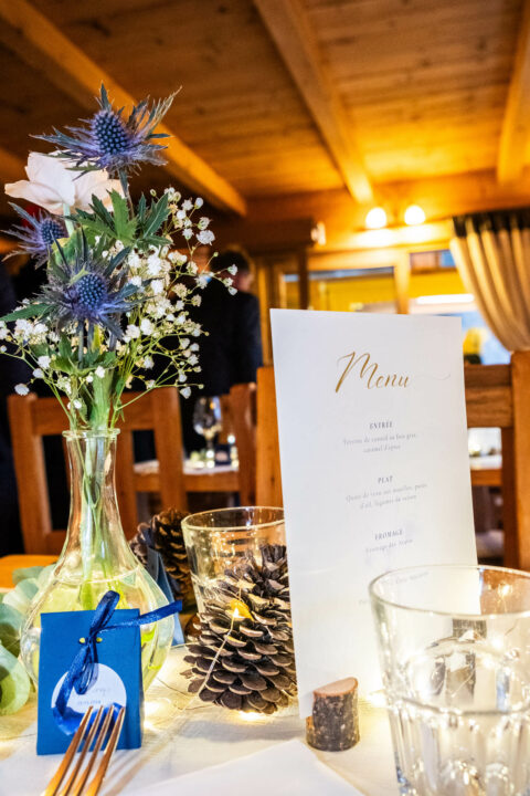 Photographe de mariage à la Giettaz : détails du vin d'honneur