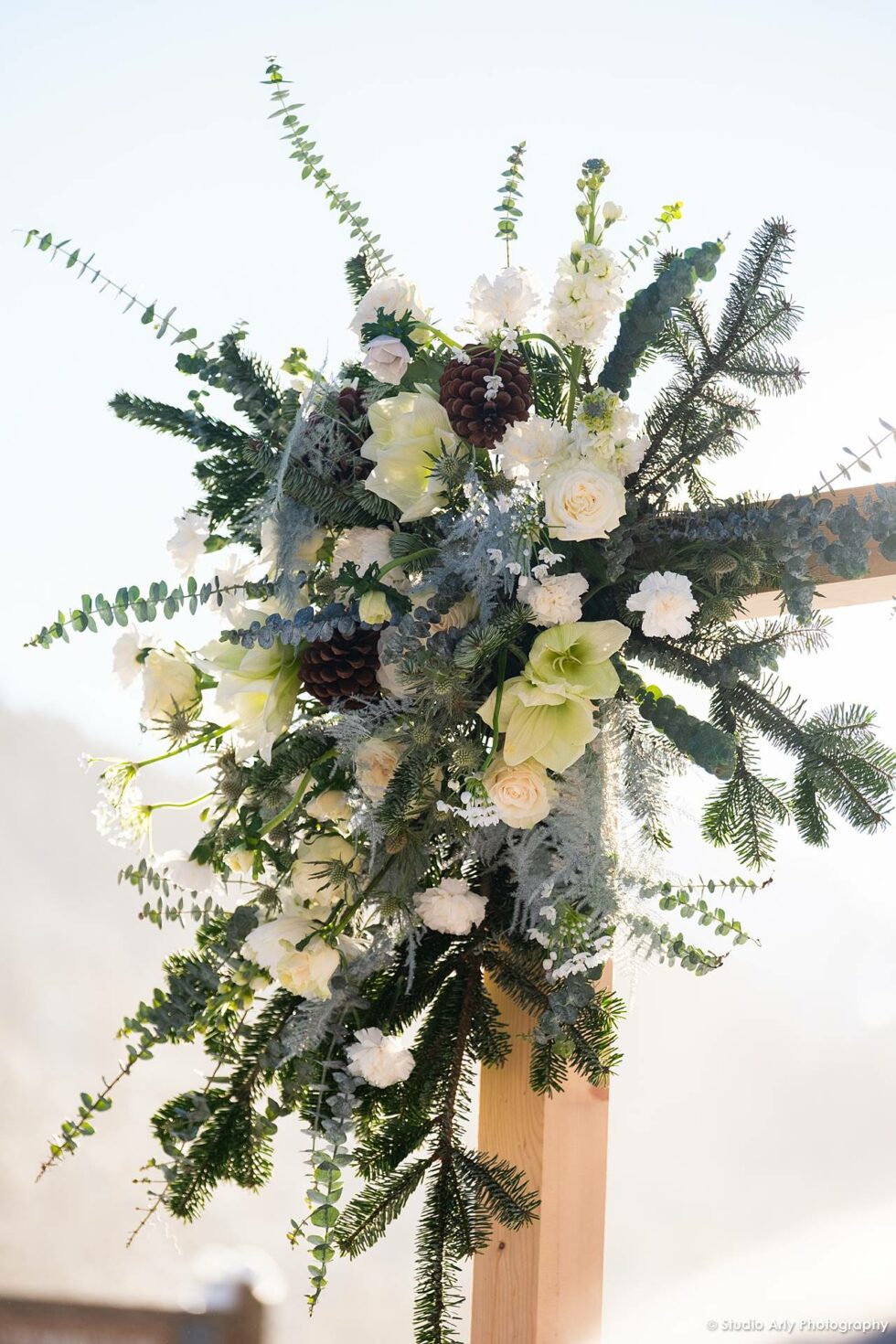 Cérémonie laïque en hiver à la Giettaz : décoration florale